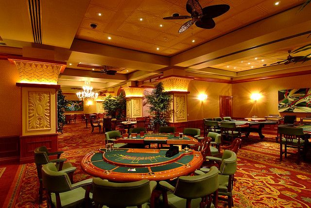 NeonSlots Live Betting